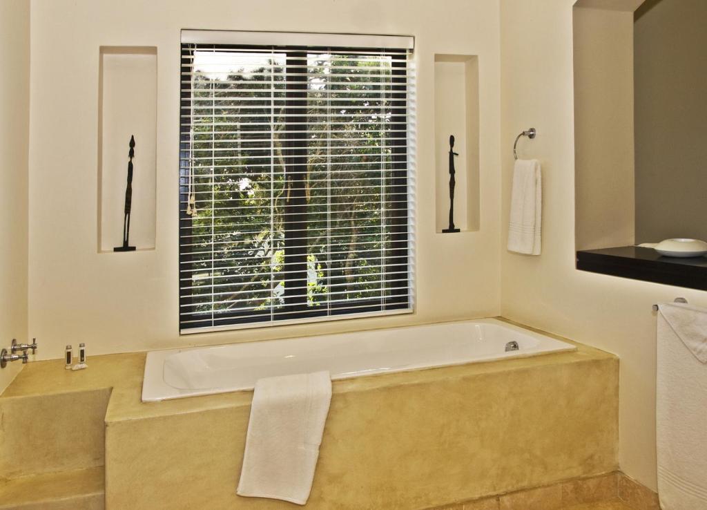 Lodge On The Lake And Wellness Spa Wildernis Rum bild