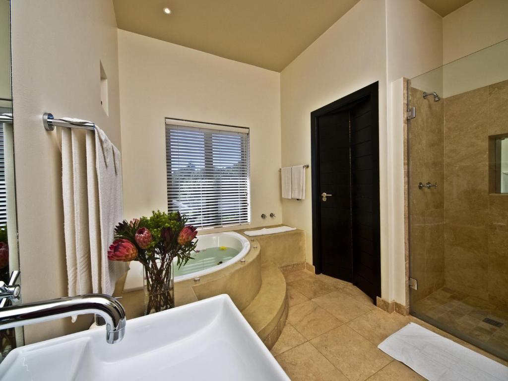 Lodge On The Lake And Wellness Spa Wildernis Rum bild