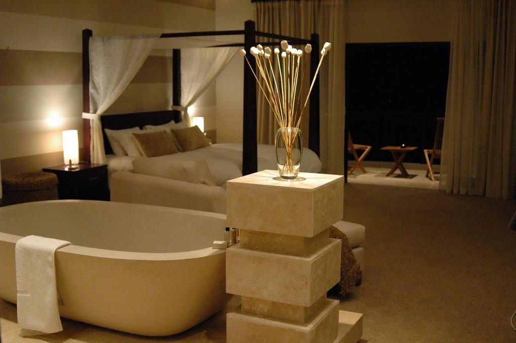 Lodge On The Lake And Wellness Spa Wildernis Rum bild
