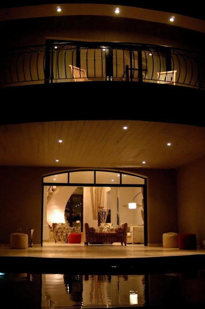 Lodge On The Lake And Wellness Spa Wildernis Exteriör bild